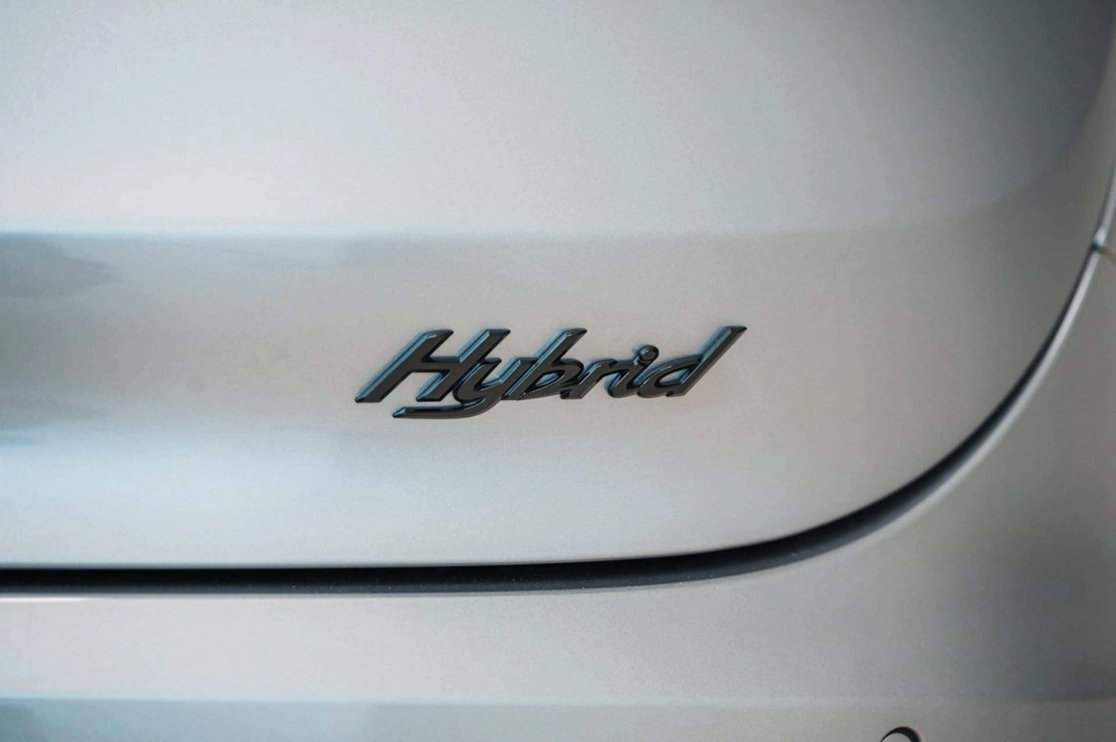 Bentley Bentayga 3.0 Turbo V6 PHEV S — photo 11