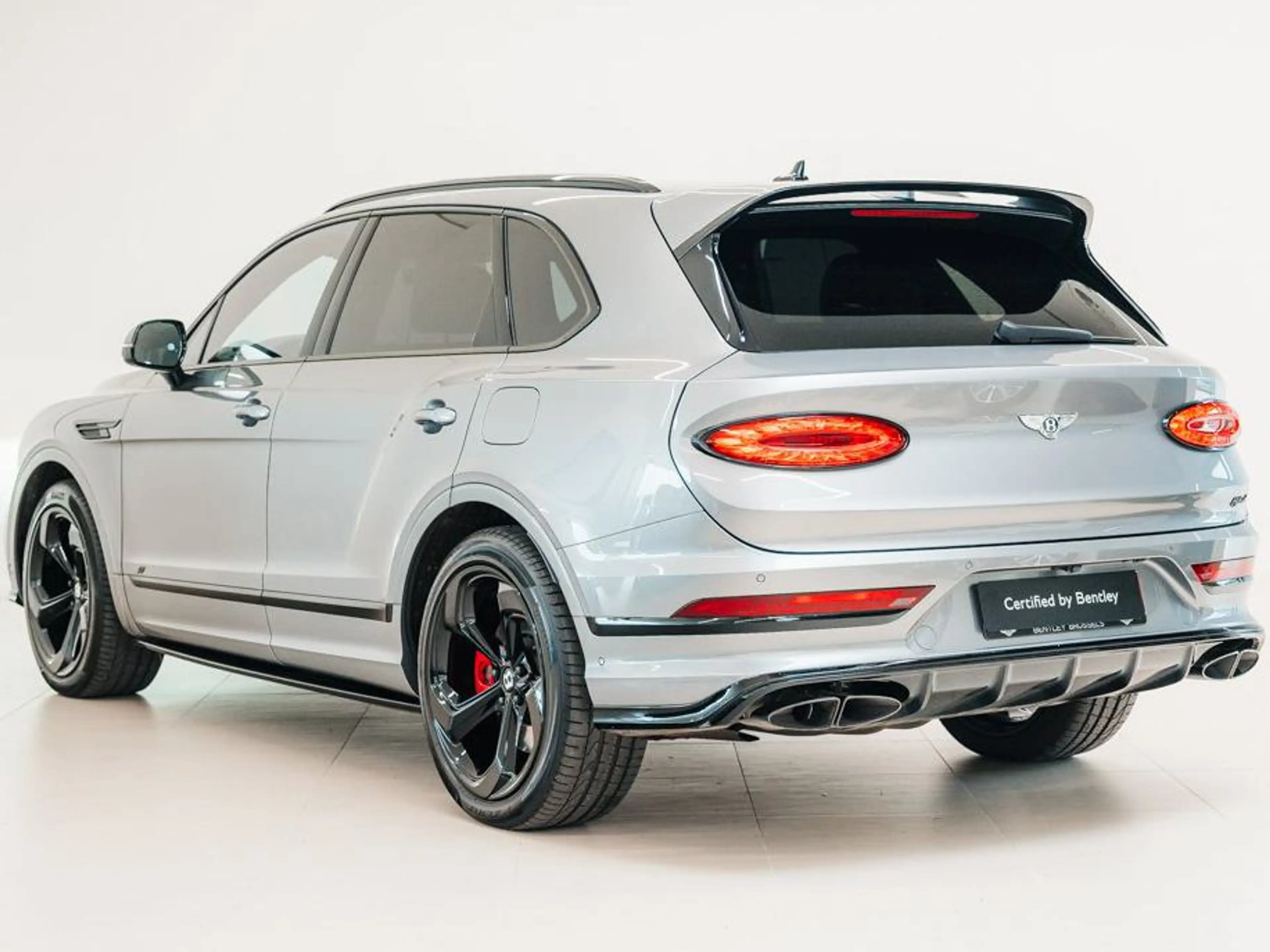 Bentley Bentayga 3.0 Turbo V6 PHEV S — photo 3