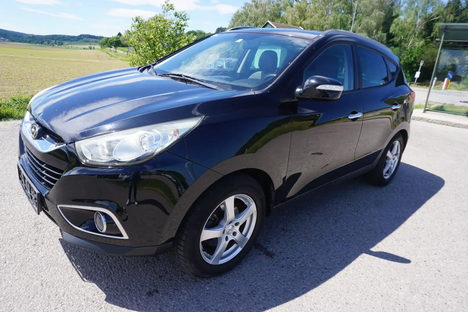 Hyundai iX35 ix35 1.7 CRDI Premium 2WD Schwarz - 2