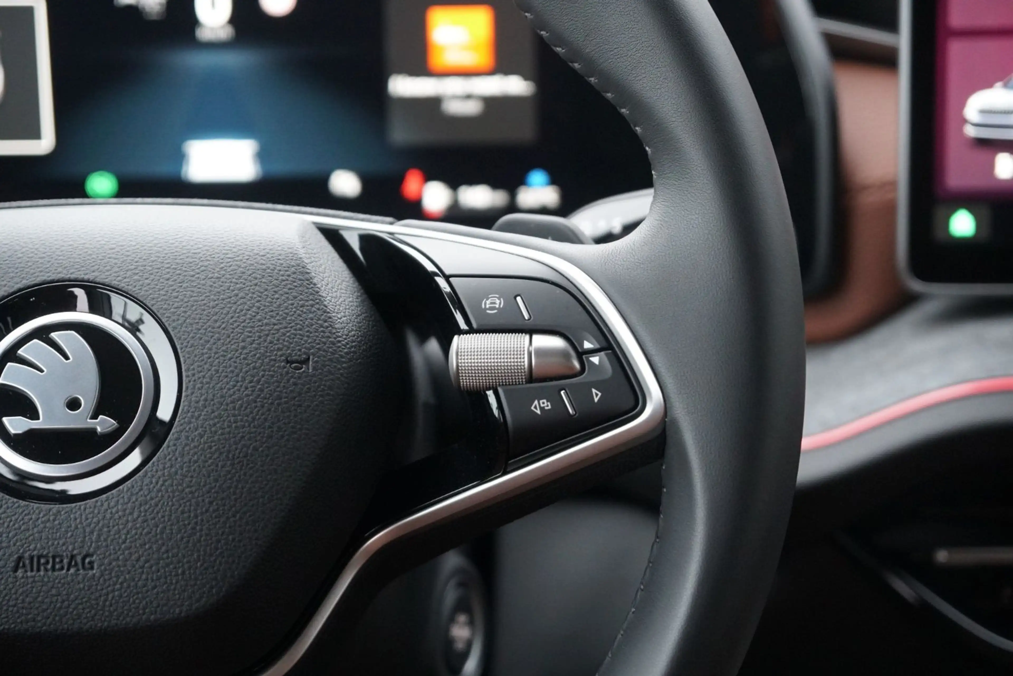 Skoda Kodiaq 2.0 TDI 4x4 *Leder*Matrix*ACC*360°*HUD* — photo 15