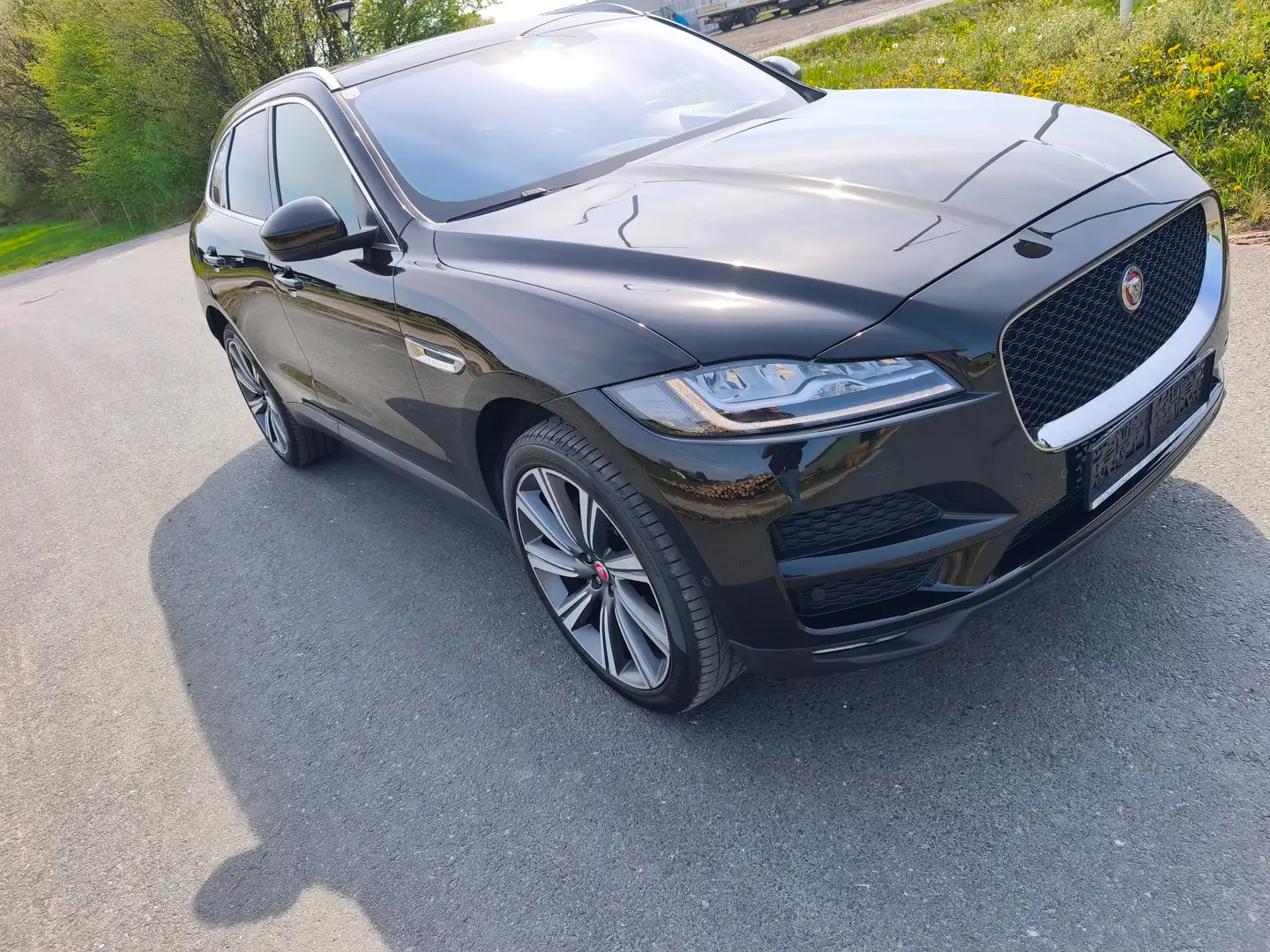 Jaguar F-Pace F-Pace 20d AWD Pure Aut. Pure Schwarz - 2