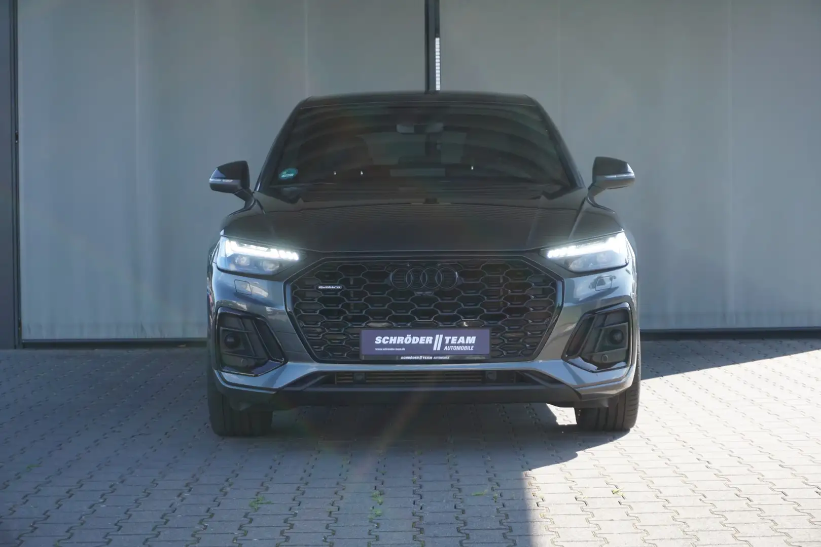 Audi Q5 Sportback 55 TFSi e qu S line Matrix ACC HUD B Grau - 2