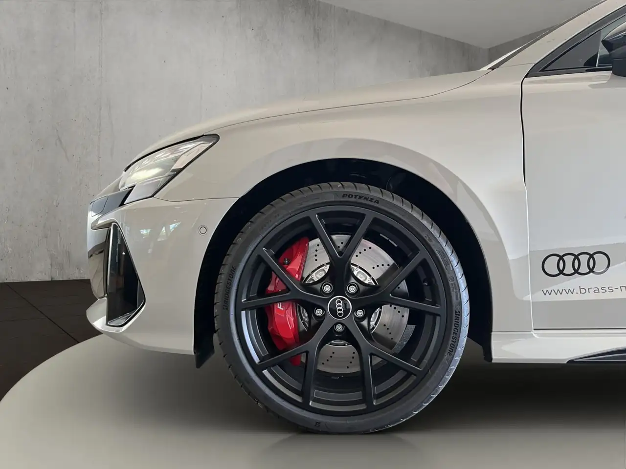 Audi RS3 S tronic Porschekreide 16