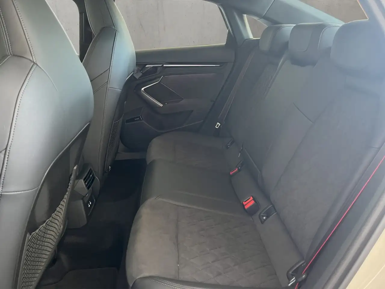 Audi RS3 S tronic Porschekreide 11