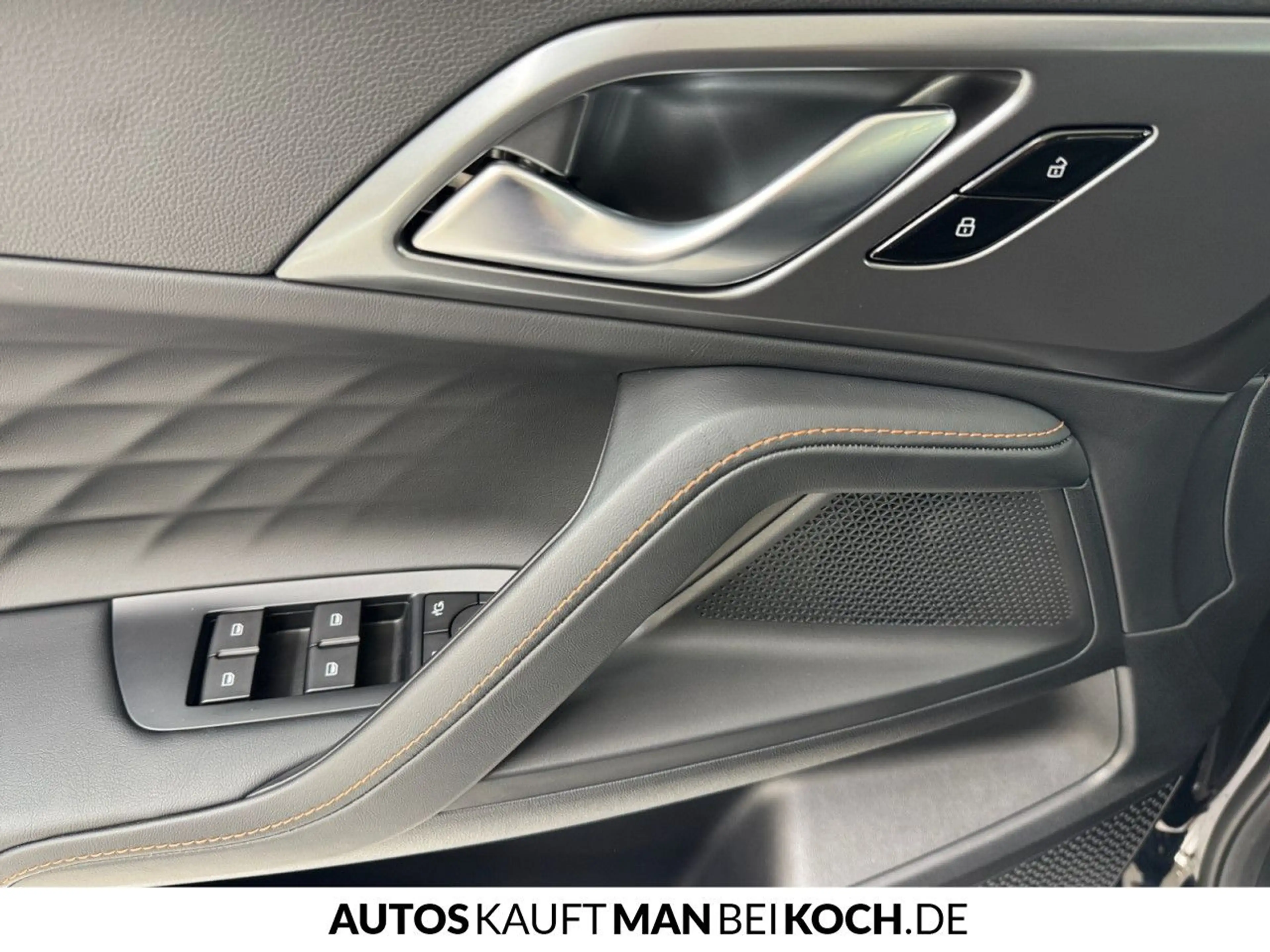 MG HS 1.5 Luxury  AT Navi LED ACC Klimaat PDC Sitzh — photo 14