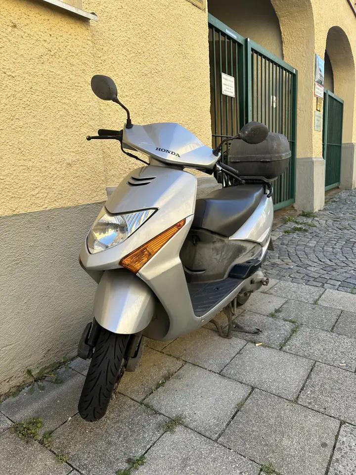 Honda Lead