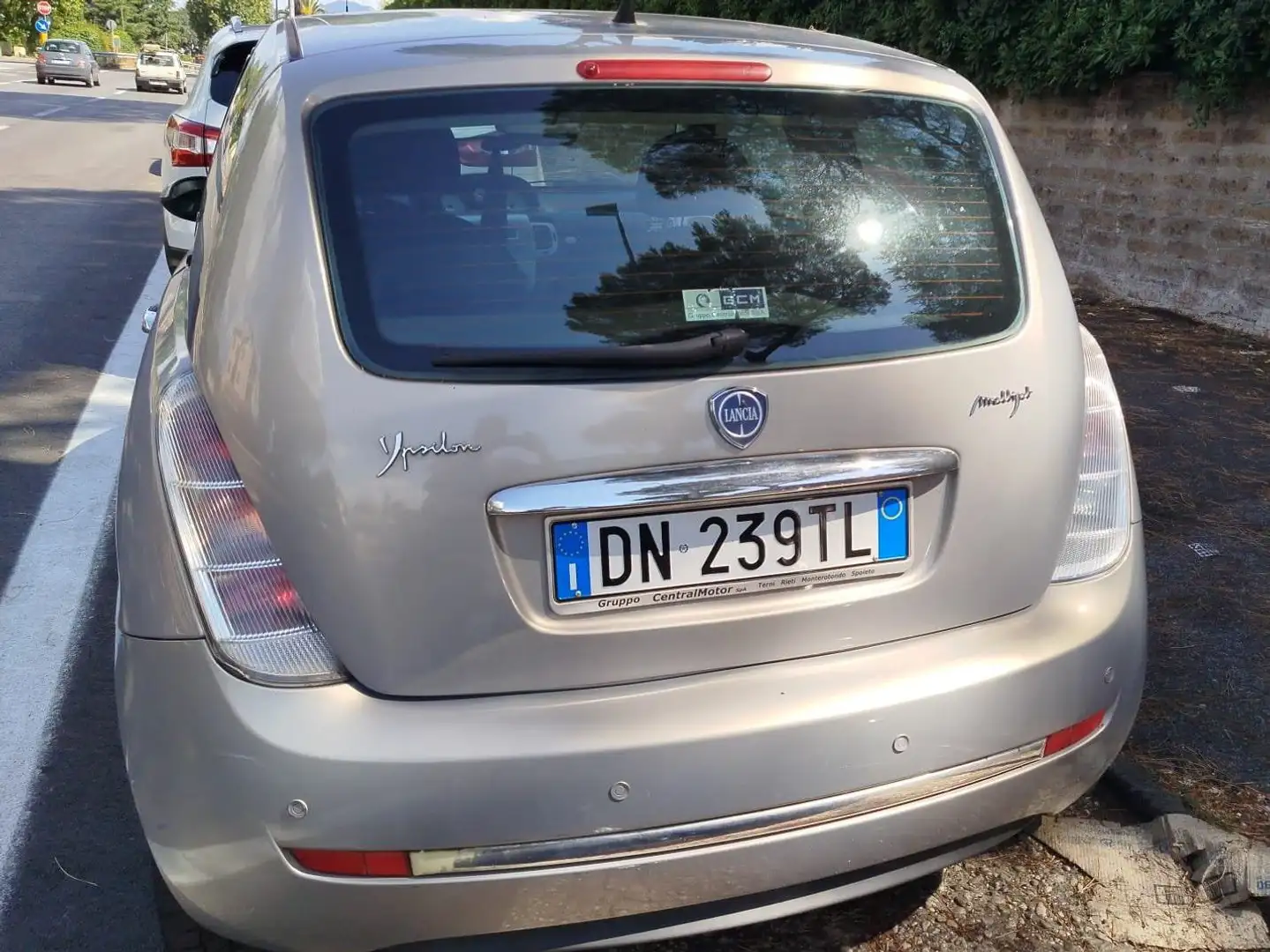Lancia Ypsilon Ypsilon II 2007 1.3 mjt 16v Oro Giallo 90cv Argento - 2