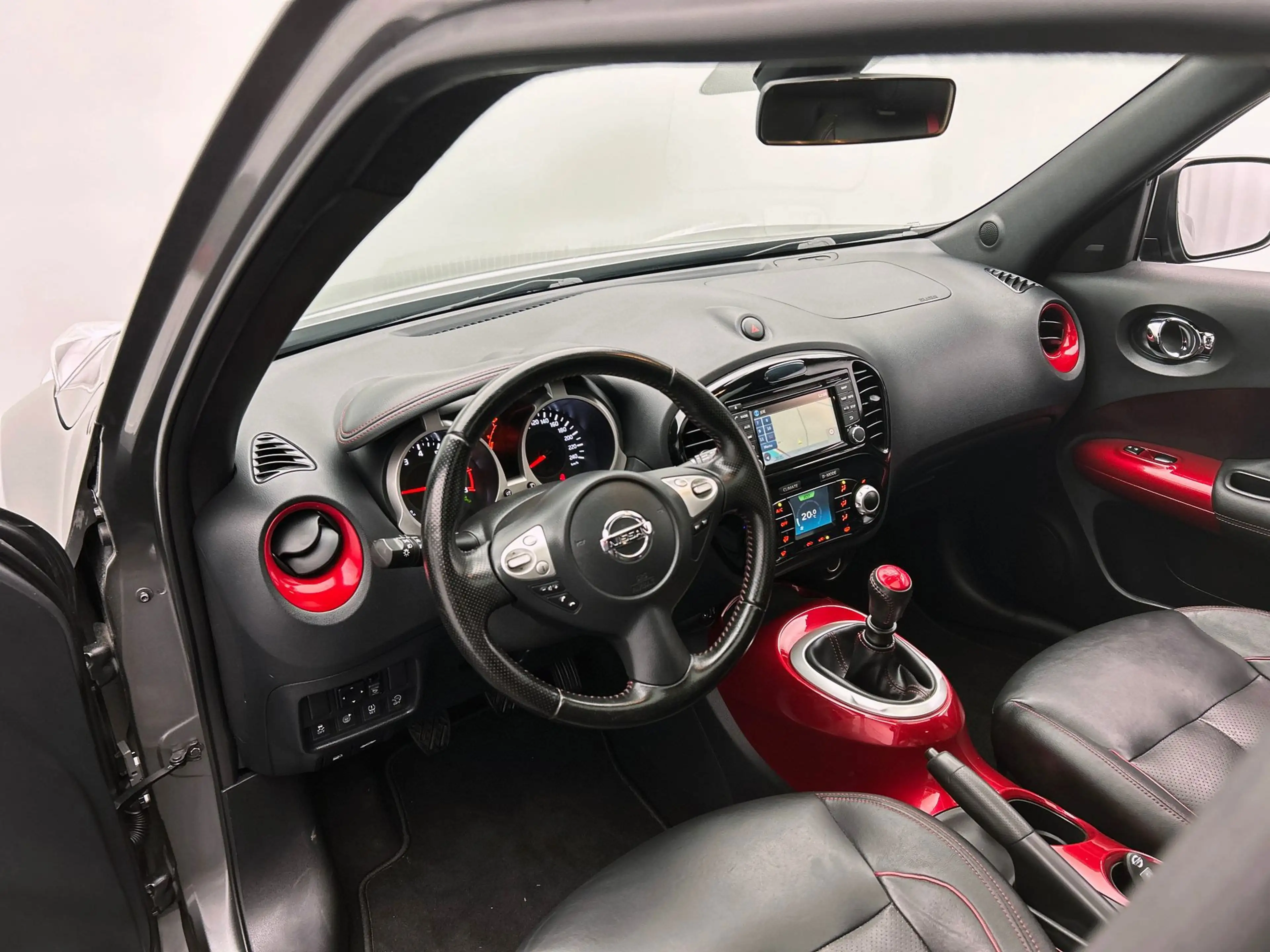 Nissan Juke 1.6 DIG-T Tekna 190PK Nismo| Trekhaak |Leder | Sto — photo 10