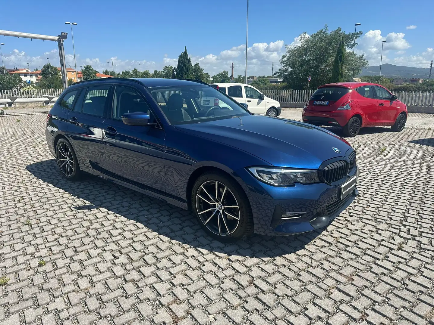 BMW 320 Serie 3 G21 2019 Touring 320d Touring Sport auto Blu/Azzurro - 1