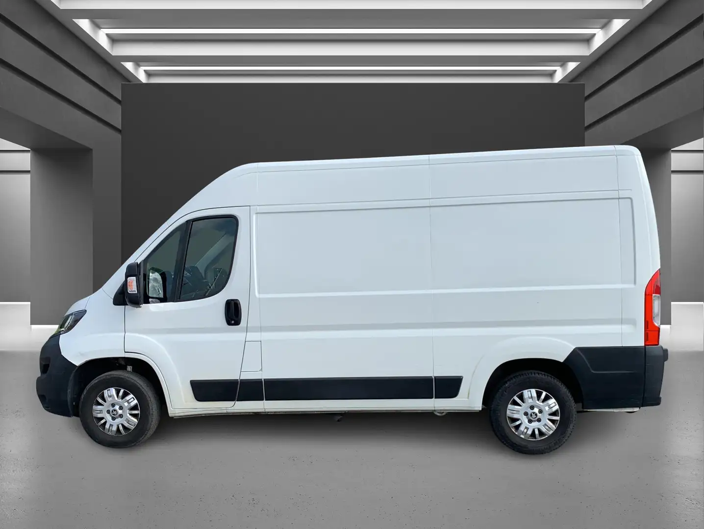Peugeot Boxer 333 L2H2 Pro BlueHDi 165 Standheizung Blanc - 2
