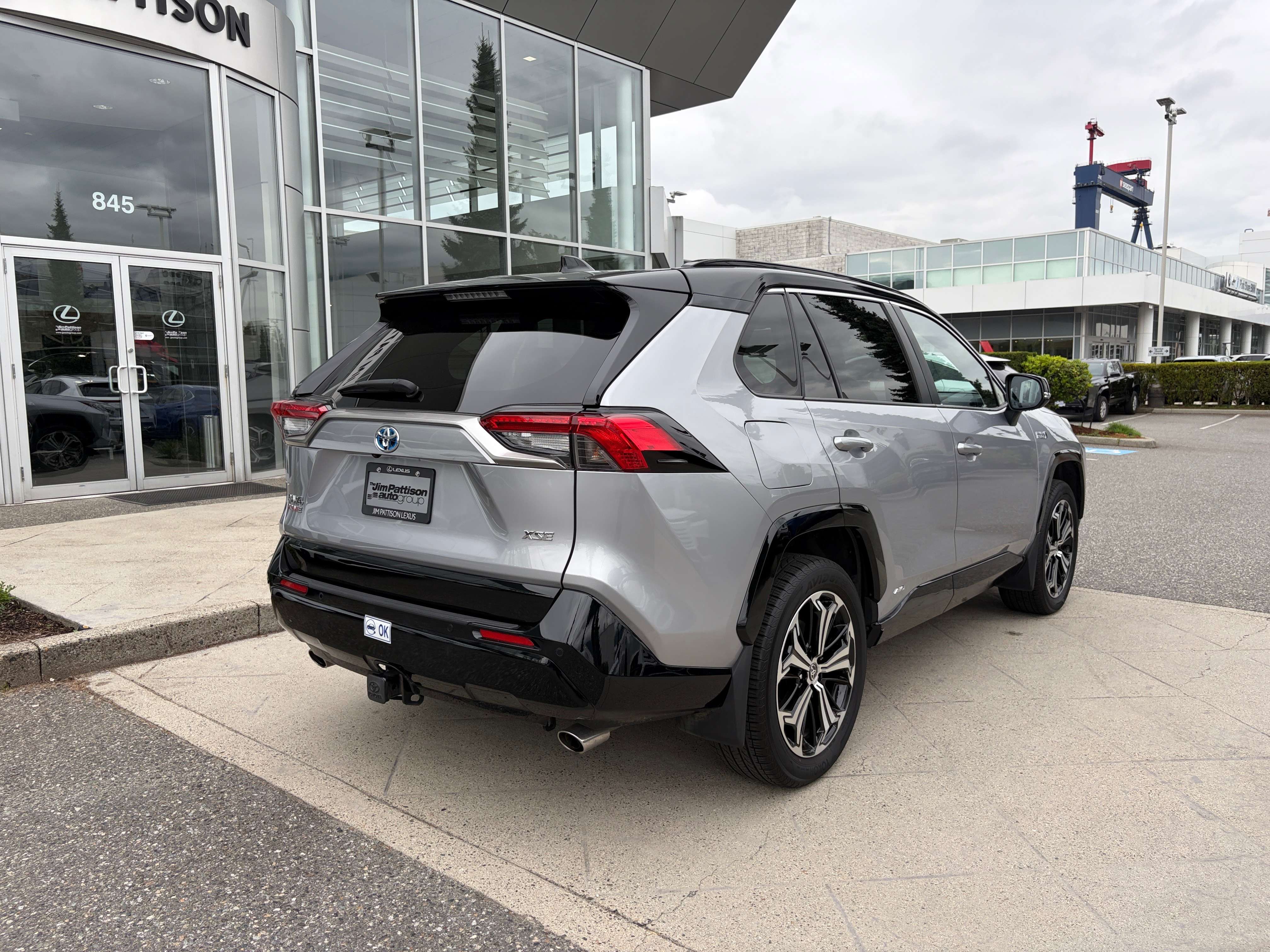 2021 Toyota RAV4 XSE AWD / XSE Premium Technology / Plugin / Town C — снимка 1