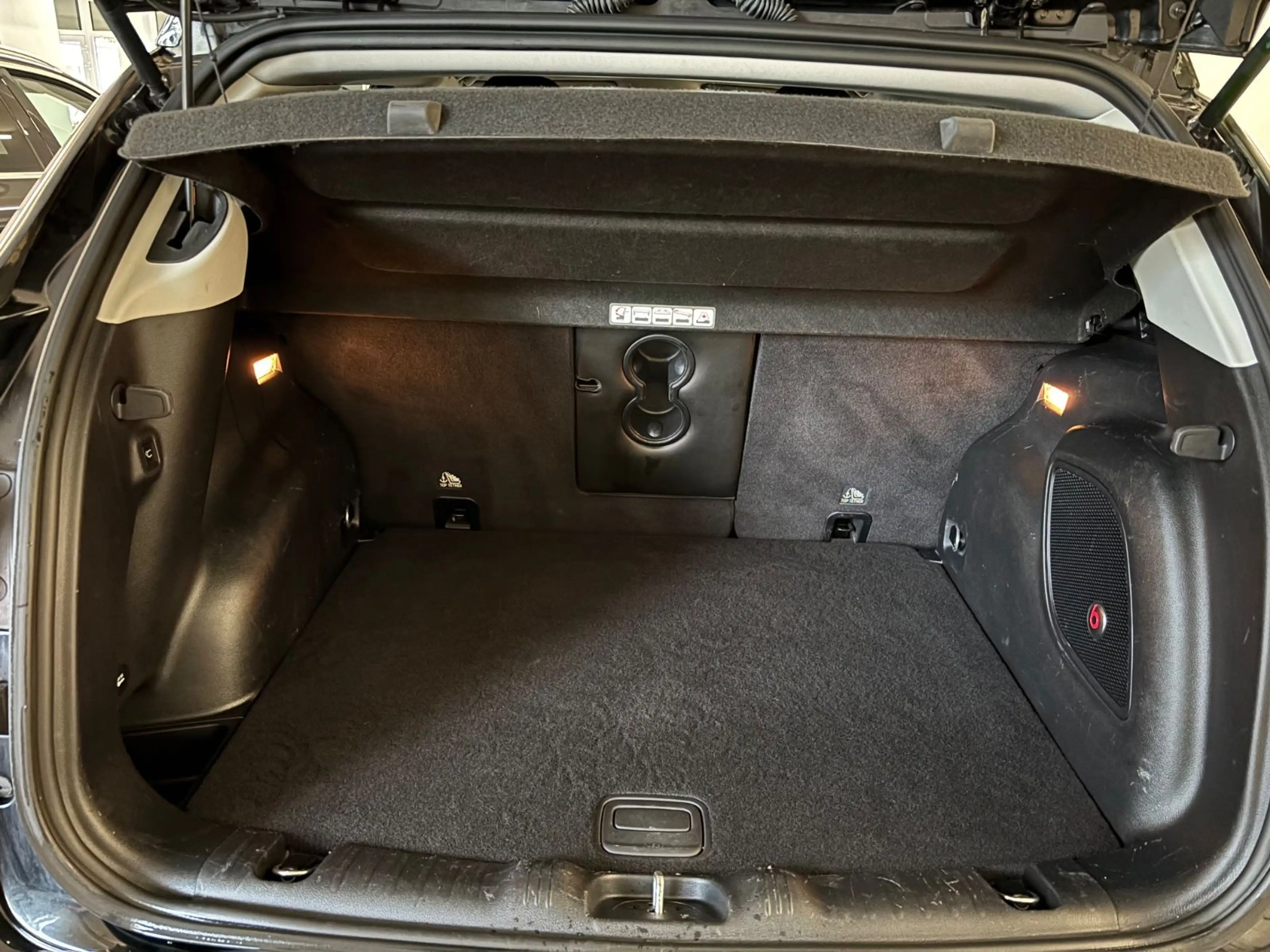Jeep Compass Limited 4WD — photo 7