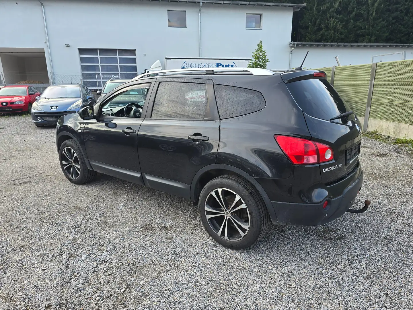 Nissan Qashqai+2 Acenta 4X4 7 sitzer Schwarz - 2