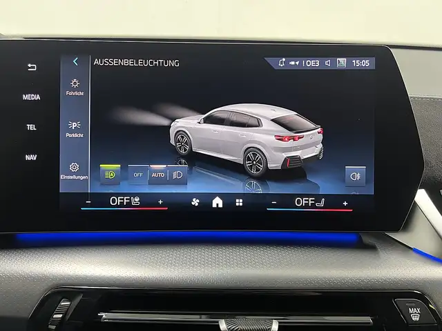 BMW iX2 xDrive30 66,5kWh, M Paket, Iconic Glow, HUD, Ansicht 21
