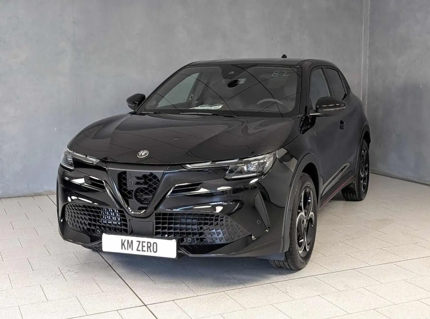 Alfa Romeo Junior 1.2 136 CV Hybrid eDCT6 Speciale Nero - 1