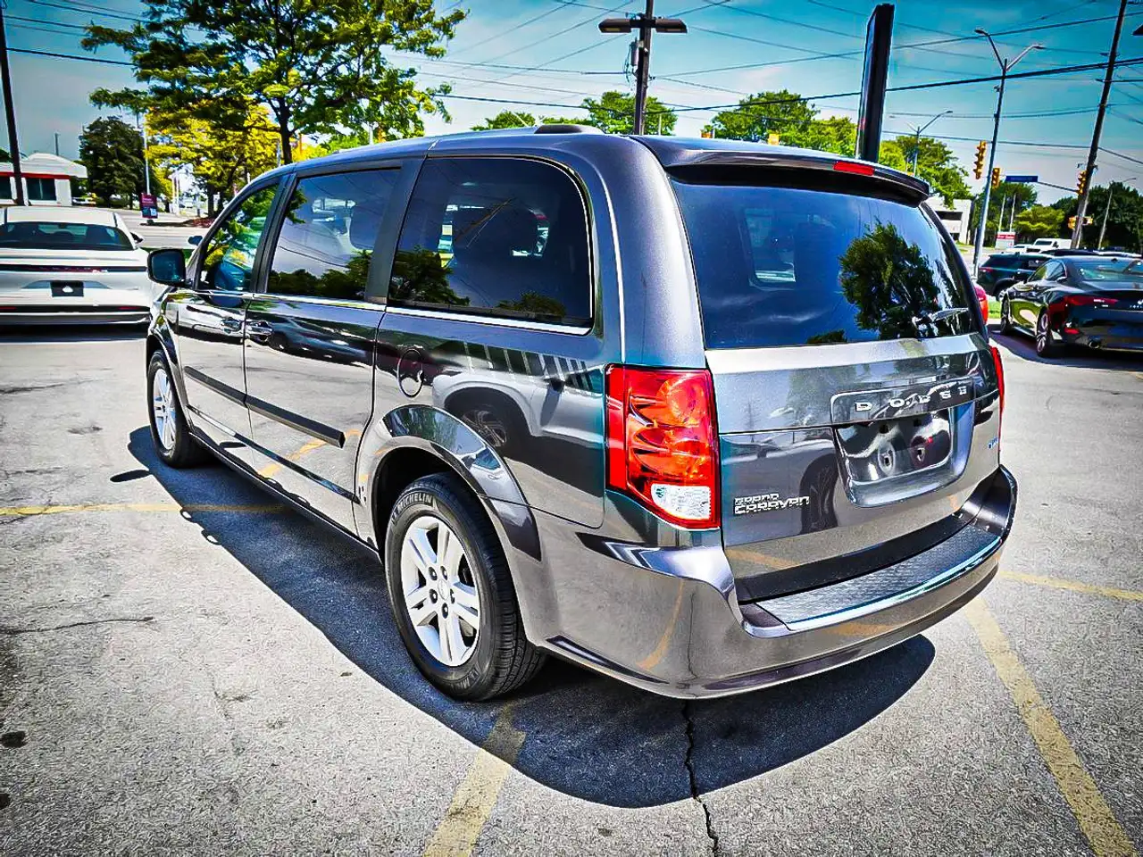 Dodge Grand Caravan снимка Dodge Grand Caravan