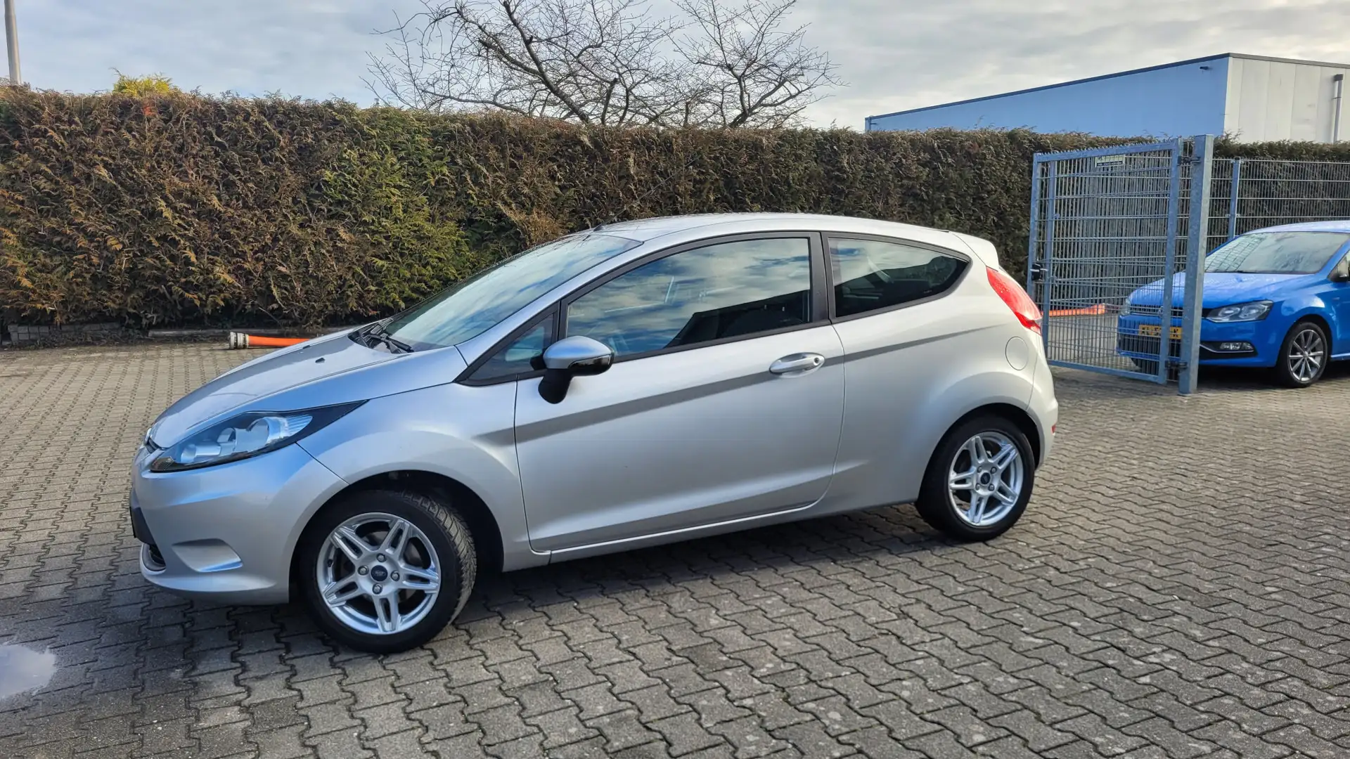 Ford Fiesta 1.25 Limited Airco Zeer netjes Grau - 2