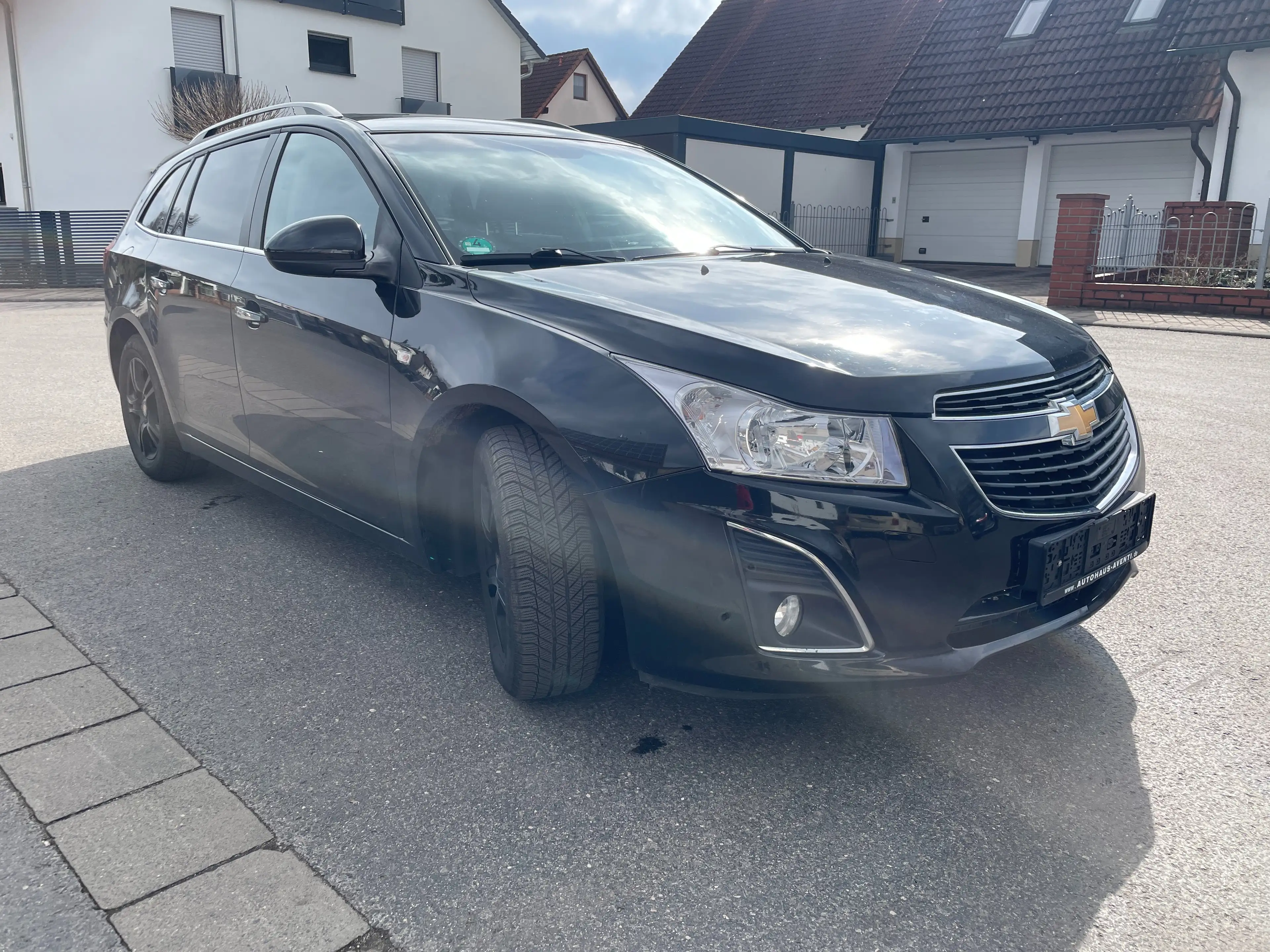 Chevrolet Cruze LTZ 2.0TDI 1.HD+KLIMA+NAVI+AHK+Teilleder+Temp+PDC — photo 2
