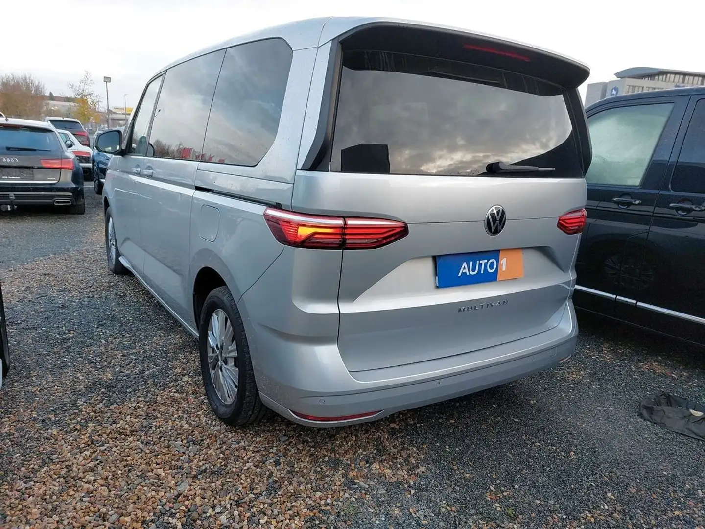 Volkswagen T7 Multivan DSG+Navi+Sitzhzg+Kamera+6 Sitze Argent - 2