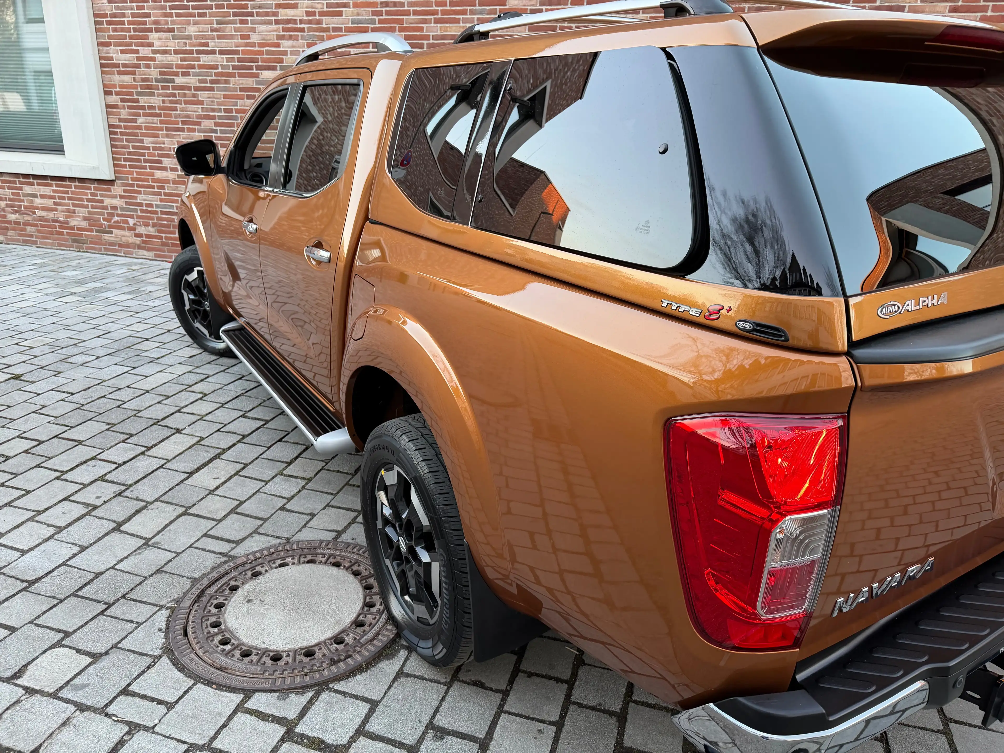 Nissan Navara Tekna - HARDTOP + VOLLAUSSTATTUNG ! — photo 4