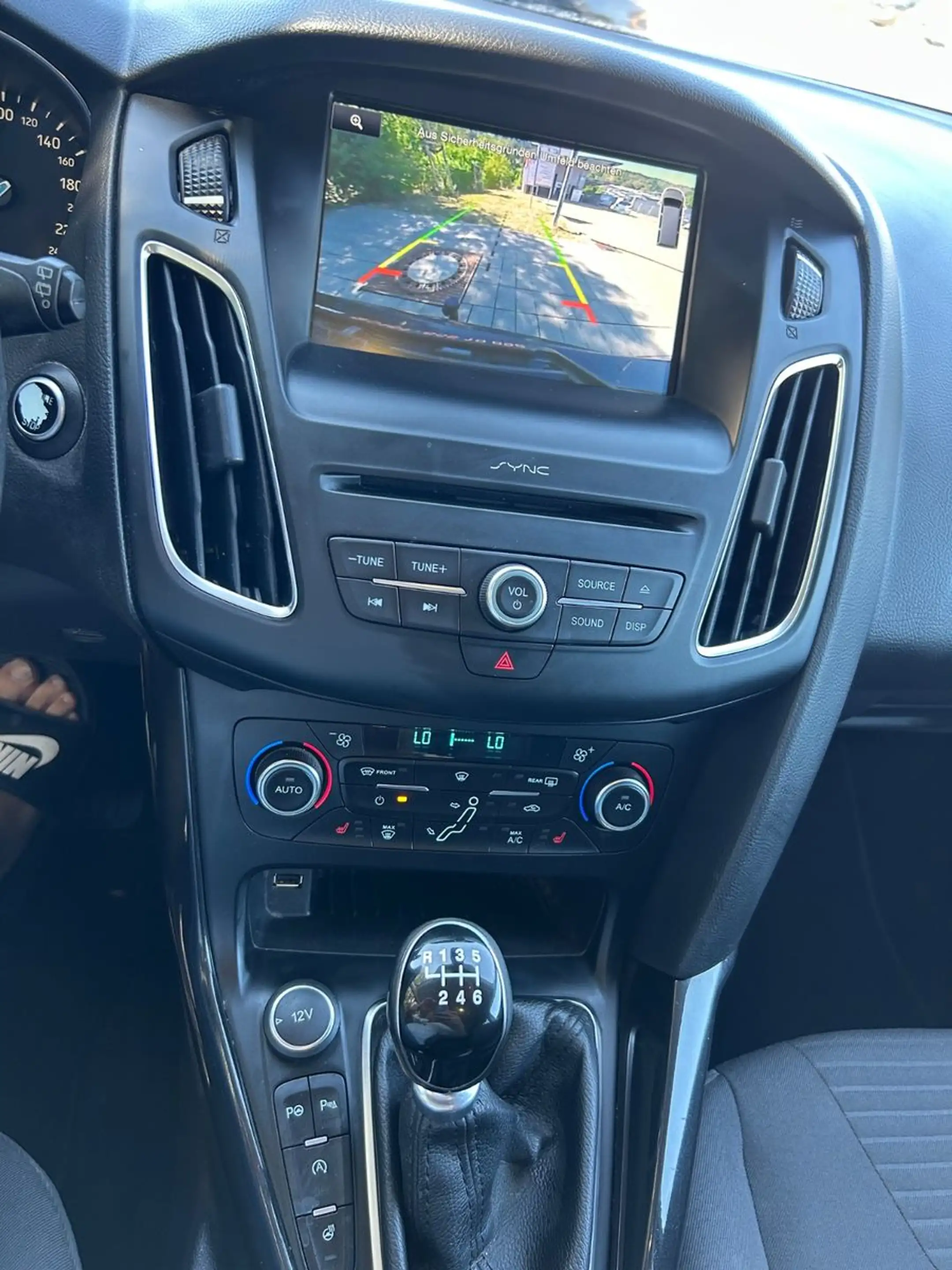 Ford Focus Turnier Titanium** GEPFLEGT ** — photo 10