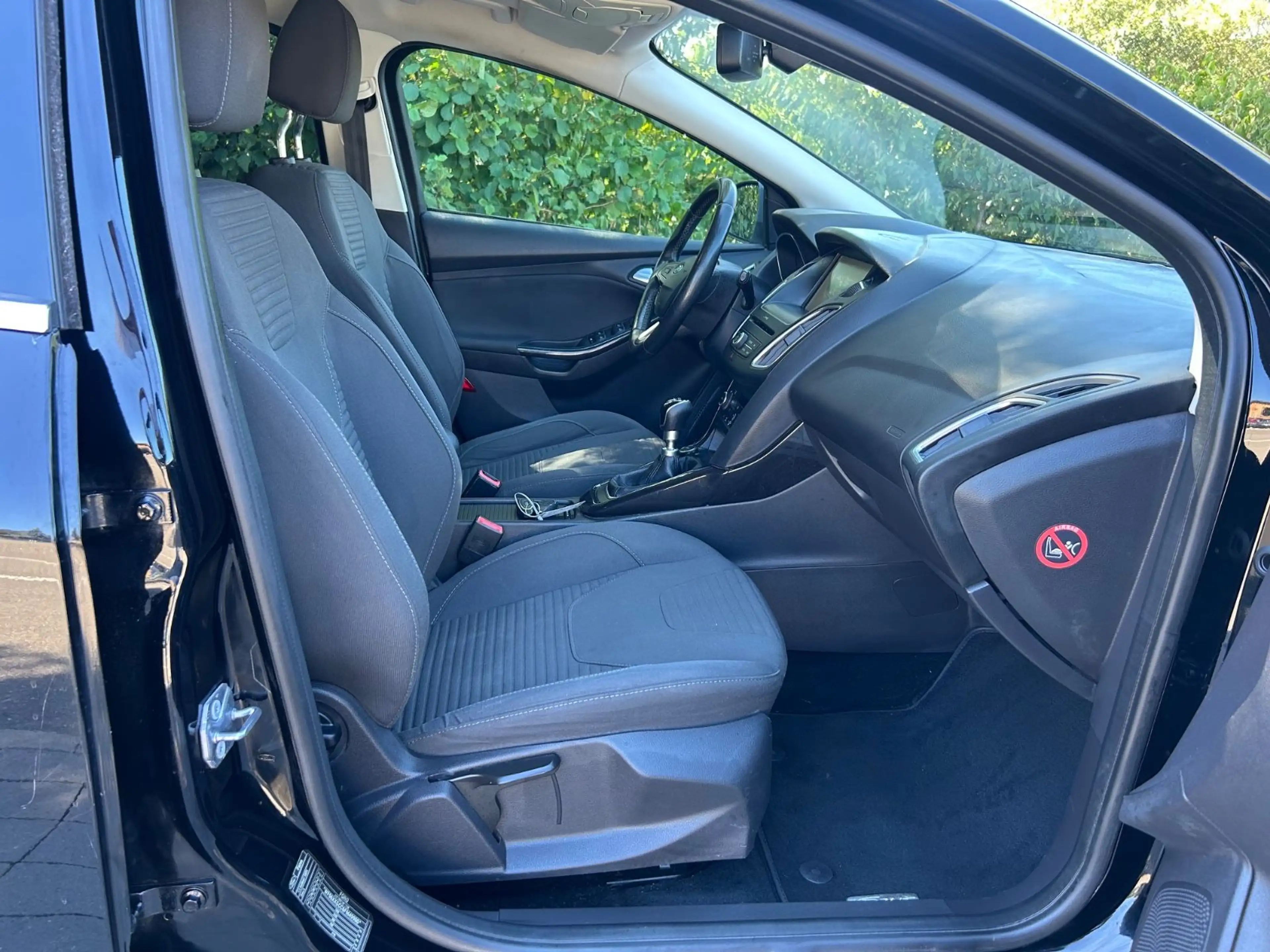 Ford Focus Turnier Titanium** GEPFLEGT ** — photo 12