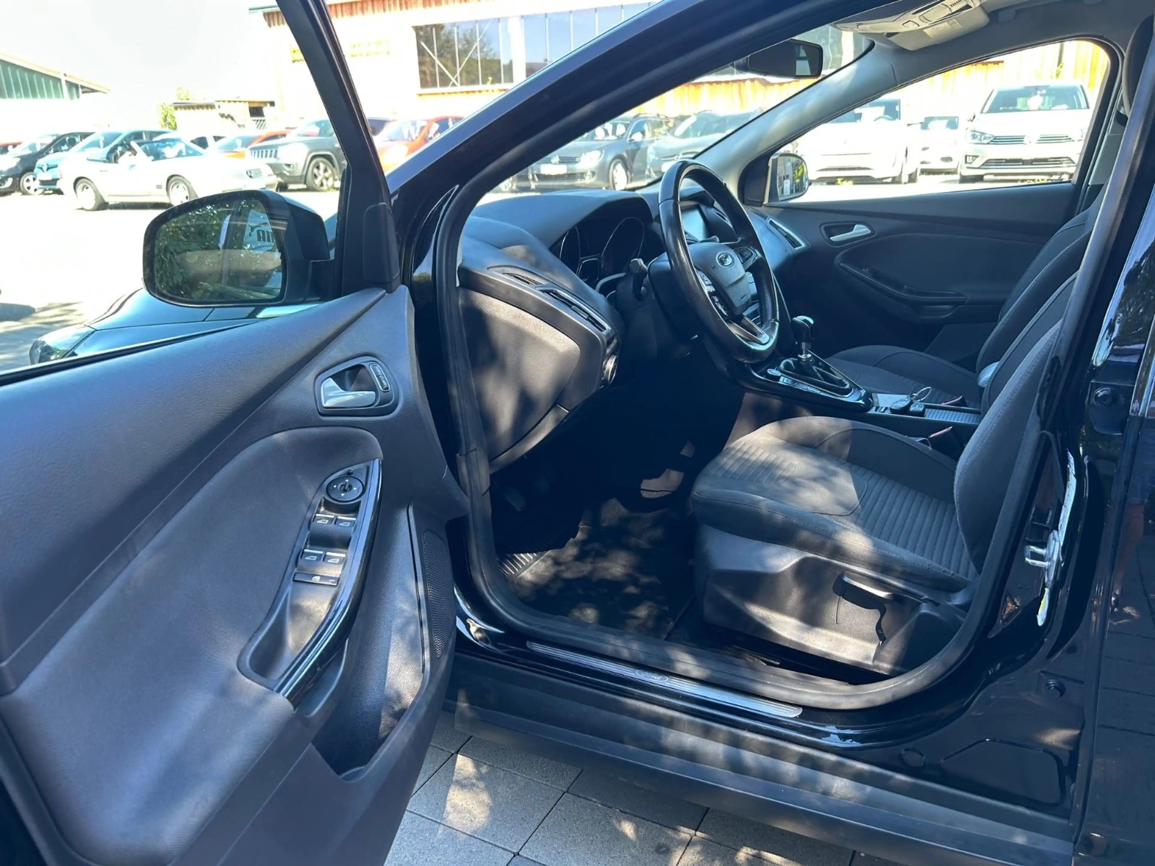Ford Focus Turnier Titanium** GEPFLEGT ** — photo 5