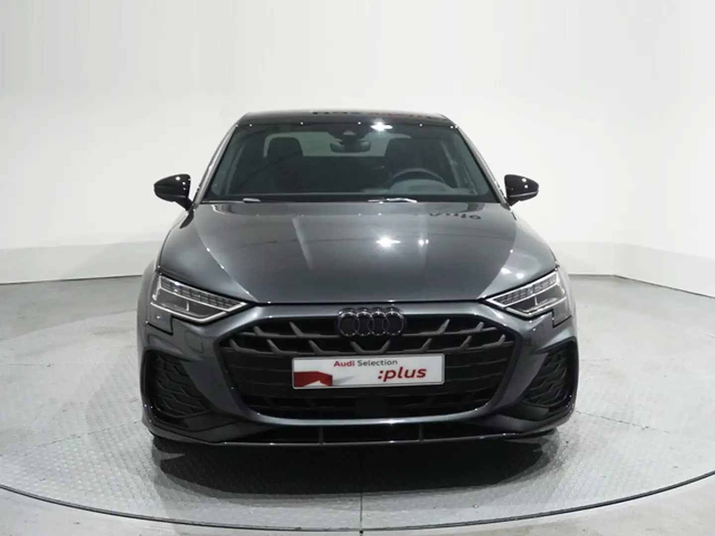 Audi A3 Sedán TFSI S line S tronic 110kW Gris - 2