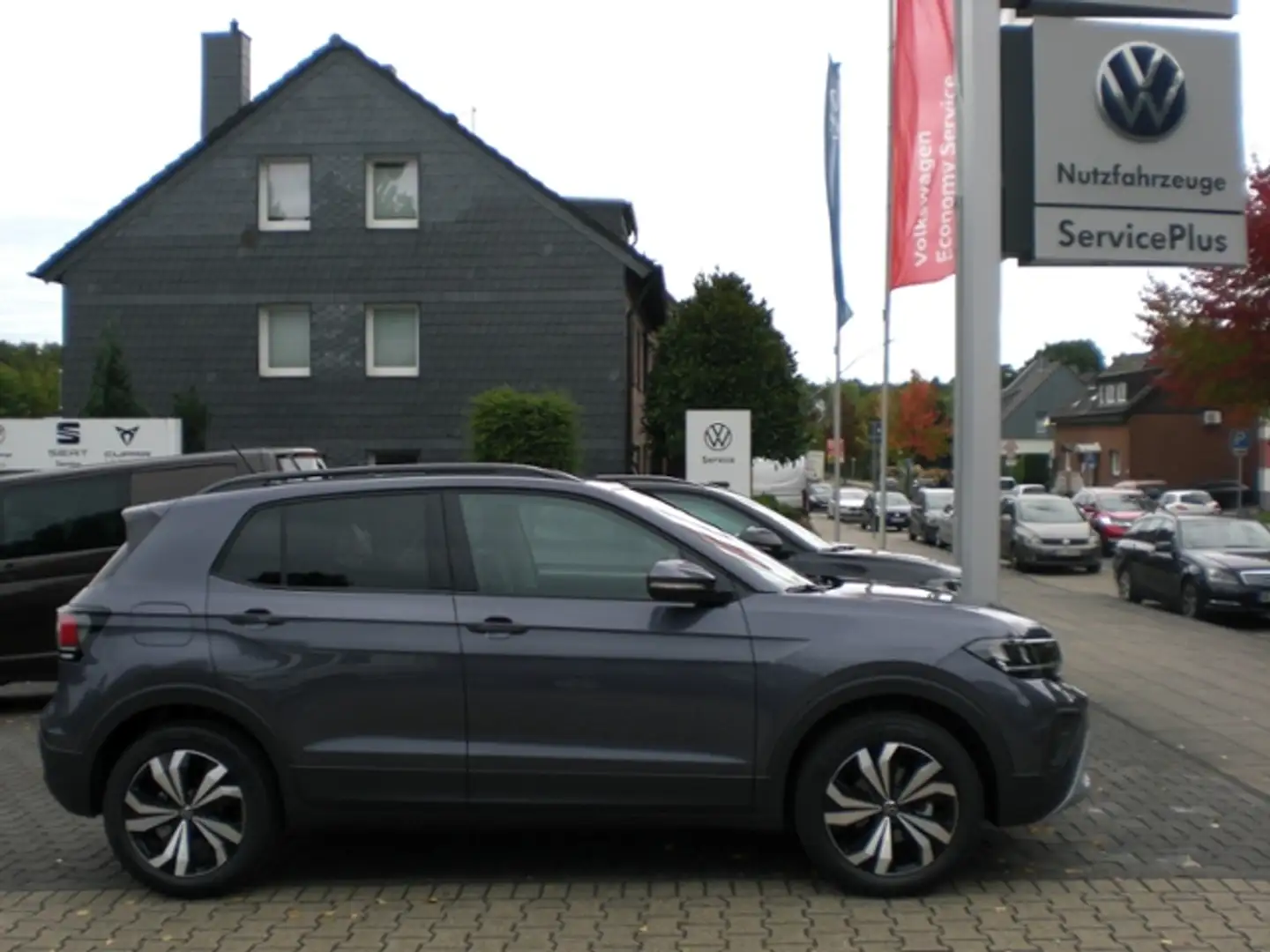 Volkswagen T-Cross Life 1.0 TSI DSG LED R2D AHK ACC RFK App-Connect Grau - 2