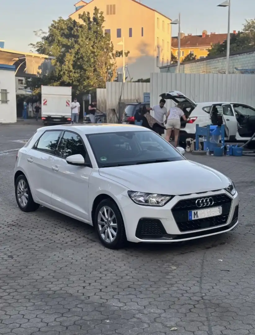 Audi A1 25 TFSI Sportback S tronic - 1