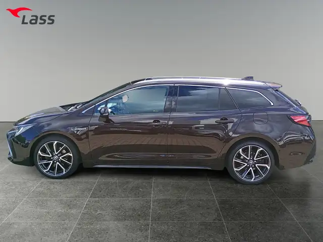Toyota Corolla view 3