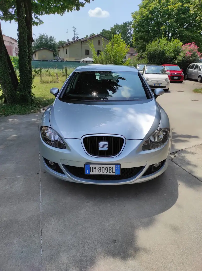 SEAT Leon 1.6 Stylance DUAL Grigio - 2