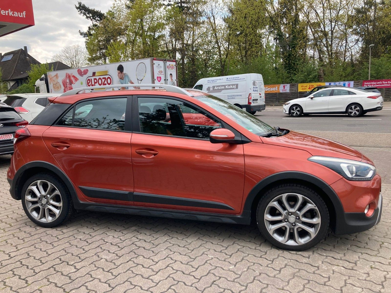Hyundai i20 Active blue YES! Plus*Kamera*Navi*17 Zoll* — photo 6