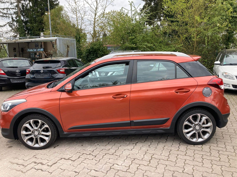 Hyundai i20 Active blue YES! Plus*Kamera*Navi*17 Zoll* — photo 9