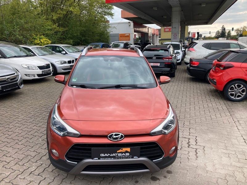 Hyundai i20 Active blue YES! Plus*Kamera*Navi*17 Zoll* — photo 3