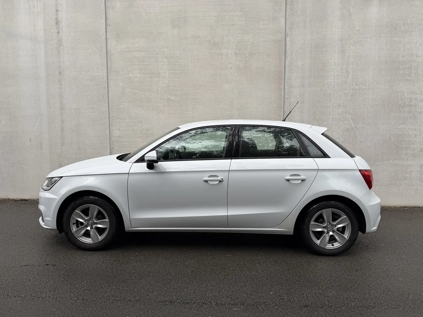 Audi A1 A1 Sportback 1.0 TFSI / 1 propriétaire ! Blanc - 2