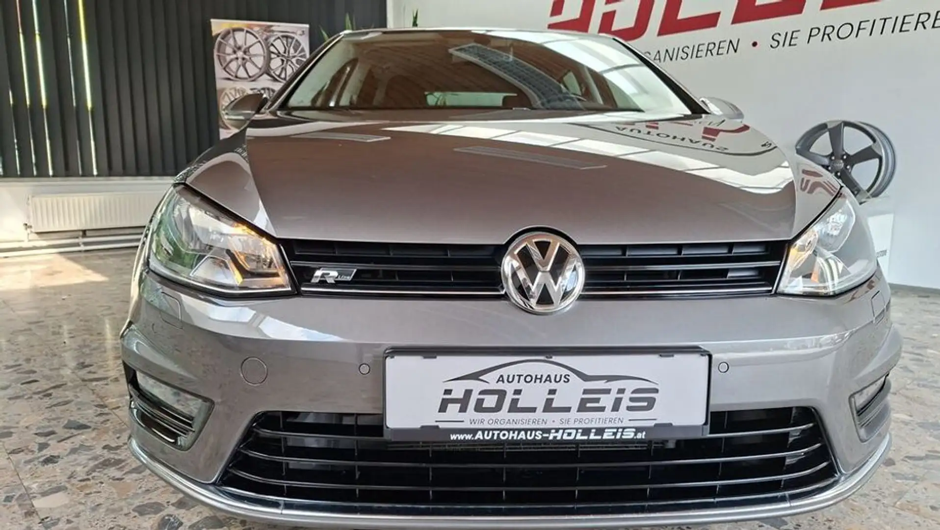 Volkswagen Golf VII Sport  1,6 TDI 90PS Mit Diffsperre XDS Grijs - 2