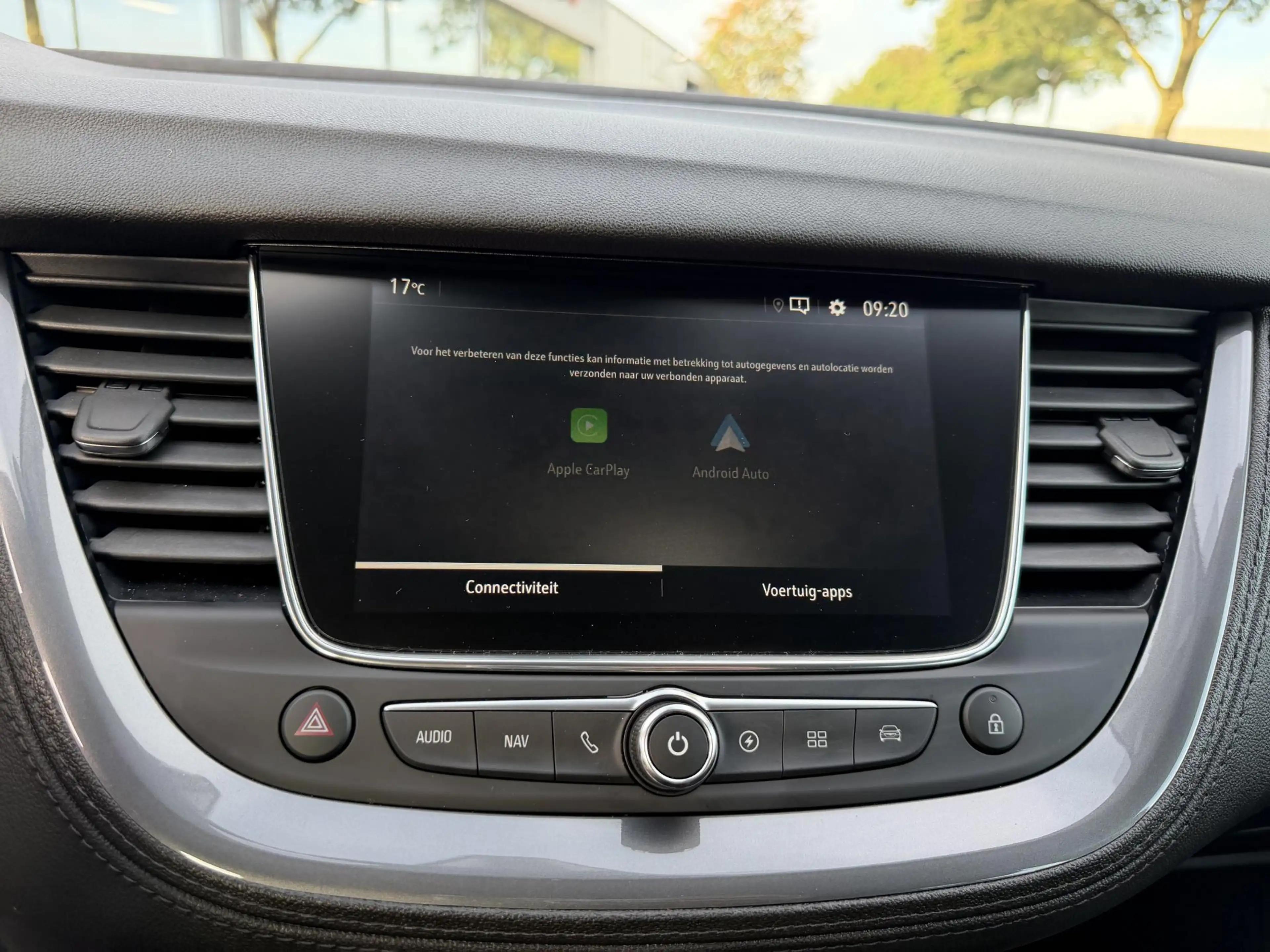 Opel Grandland X 1.6 Turbo Hybrid Business Executive — photo 7