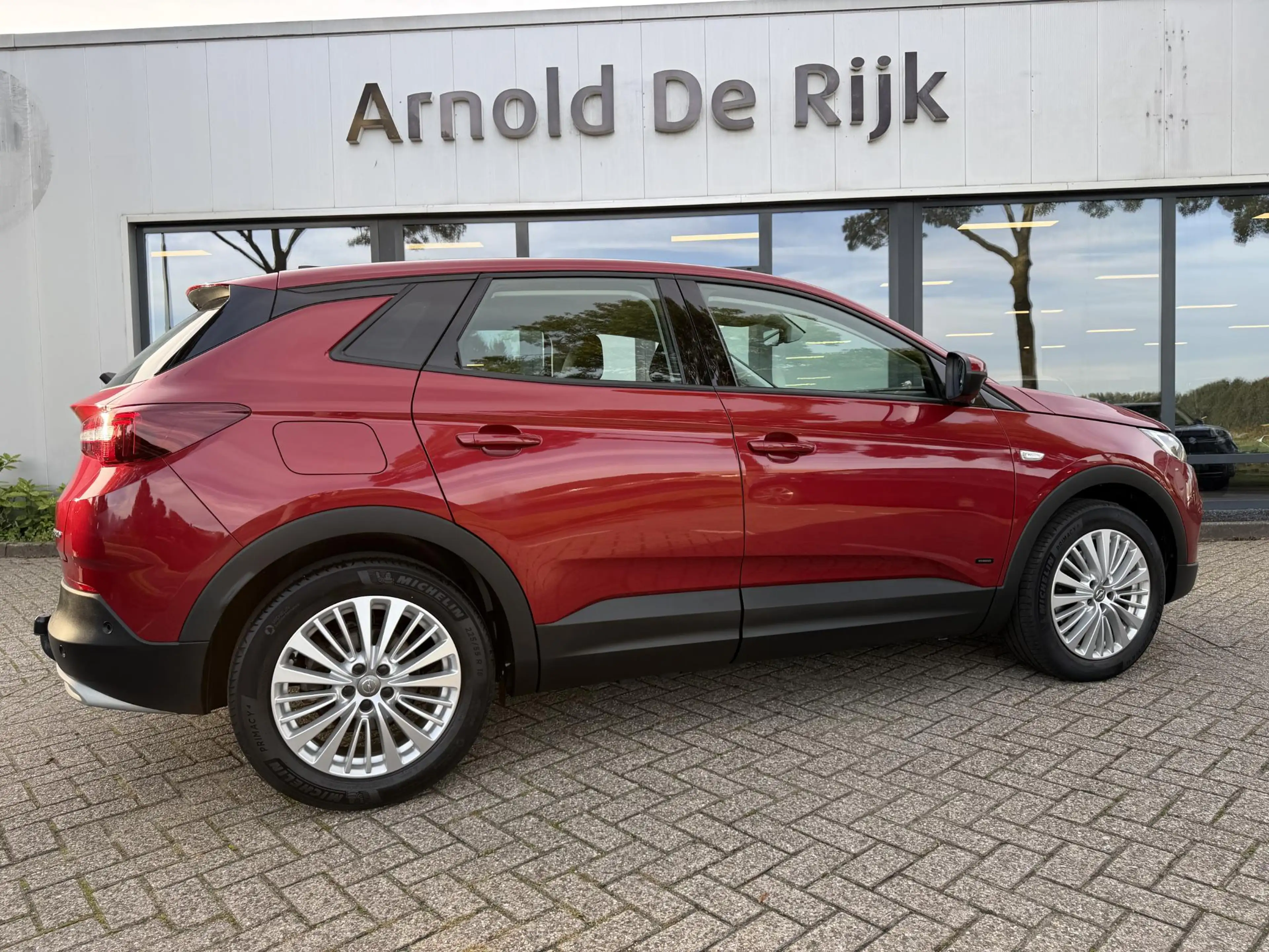 Opel Grandland X 1.6 Turbo Hybrid Business Executive — photo 3