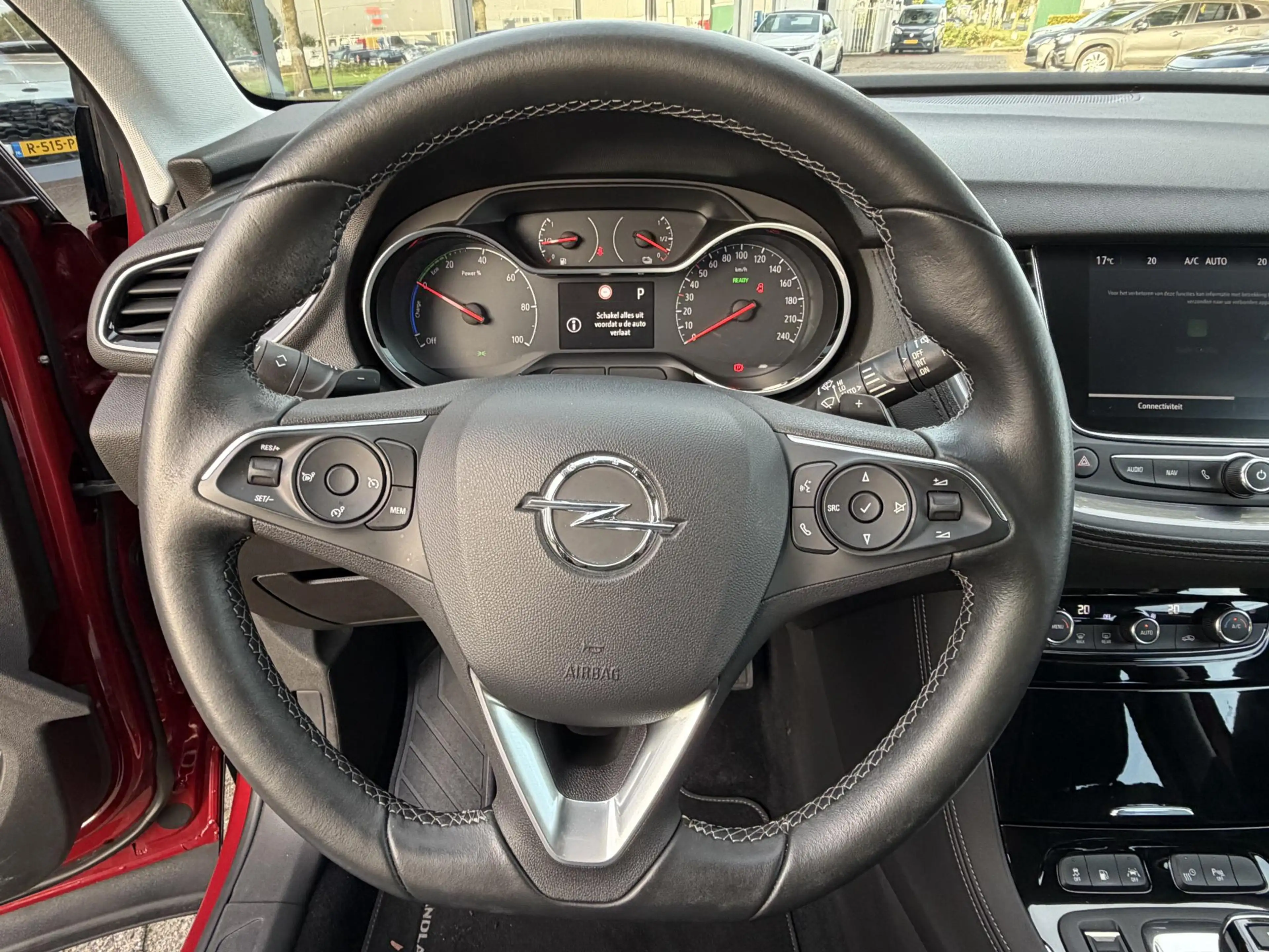 Opel Grandland X 1.6 Turbo Hybrid Business Executive — photo 10