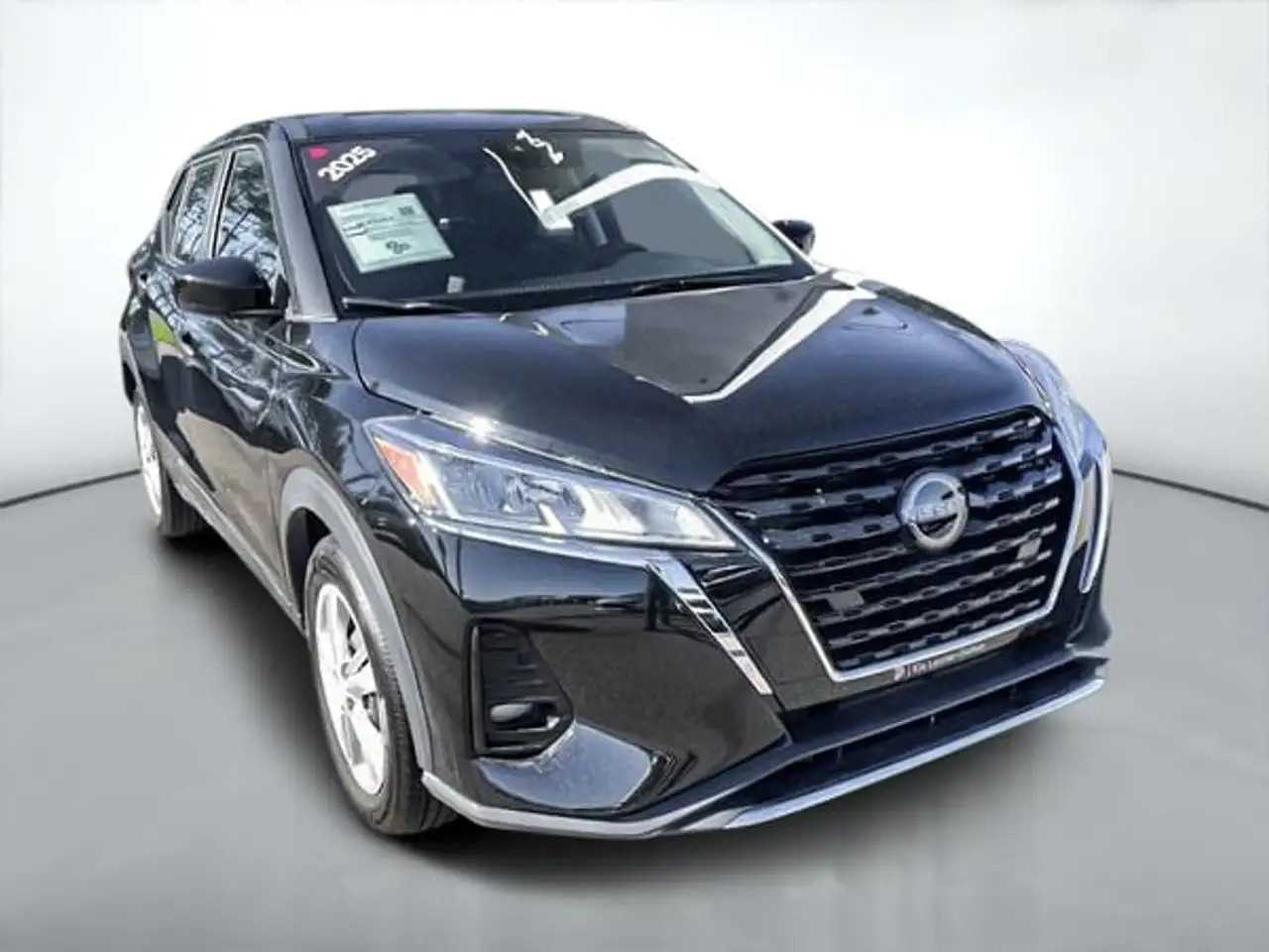 2025 Nissan Kicks