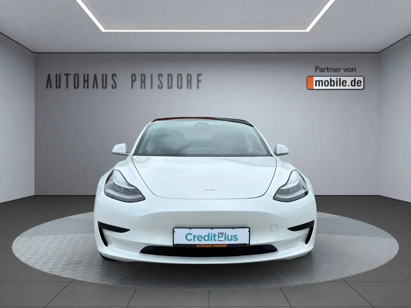 Tesla Model 3 Standard Range Plus RWD Weiß - 2