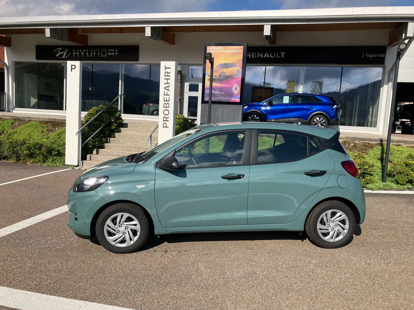 Hyundai i10 1,0 Smart Line Grün - 2