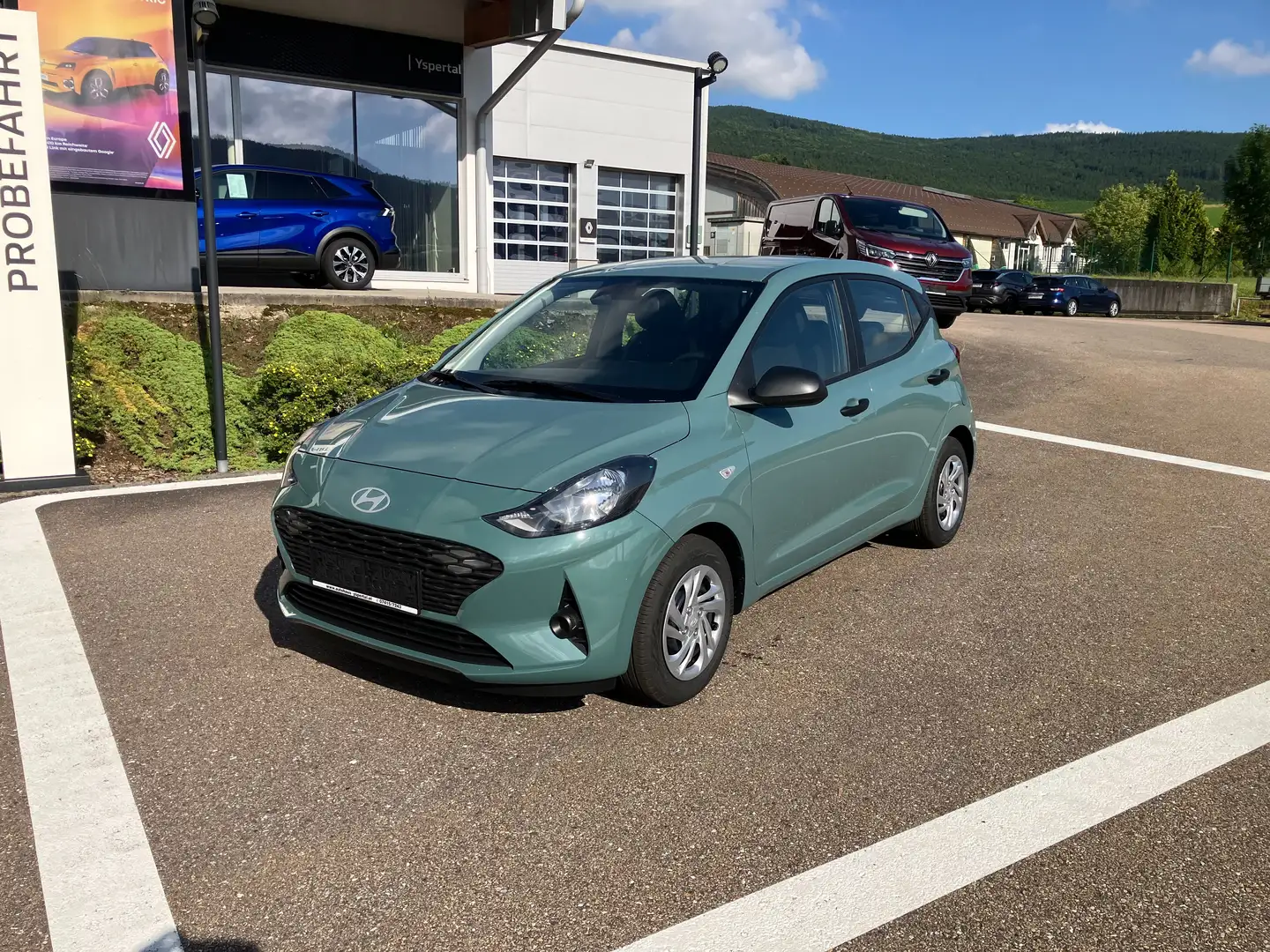 Hyundai i10 1,0 Smart Line Grün - 1