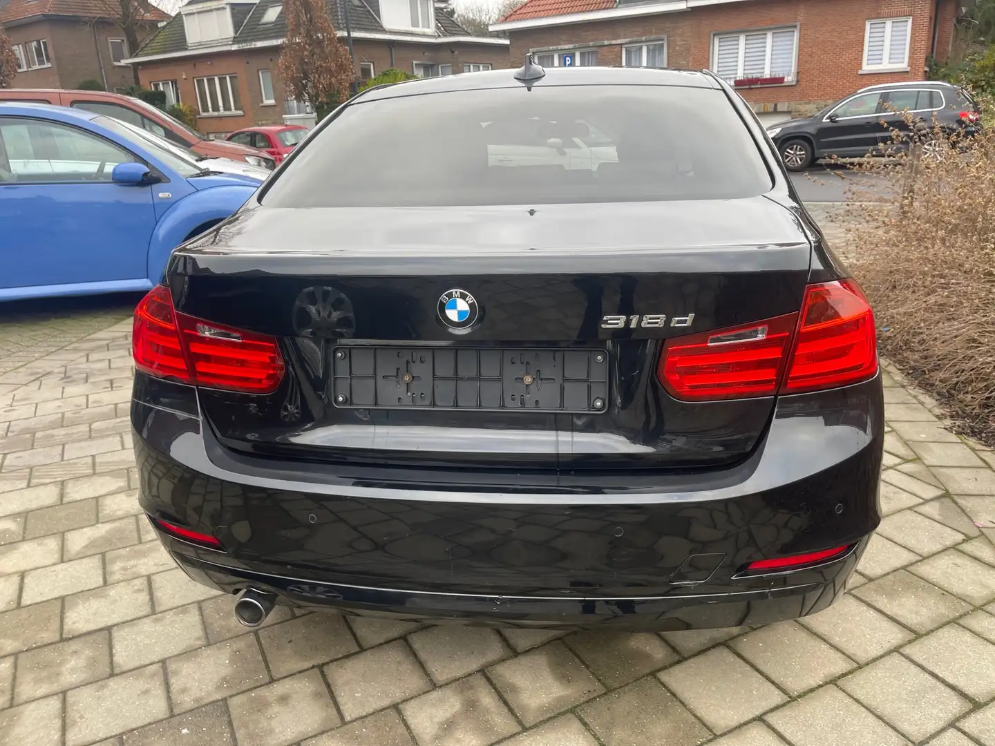 BMW 318 BMW 318 d nouveau distribution 12 mois garanti Zwart - 2