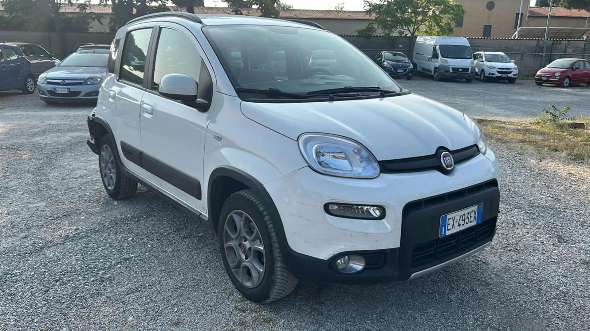 Fiat Panda 0.9 4x4 ( Botta posteriore) Bianco - 2