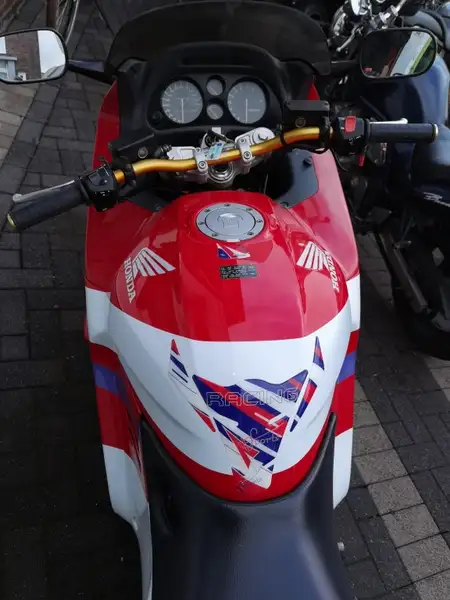 Honda CBR 1000 - foto 4