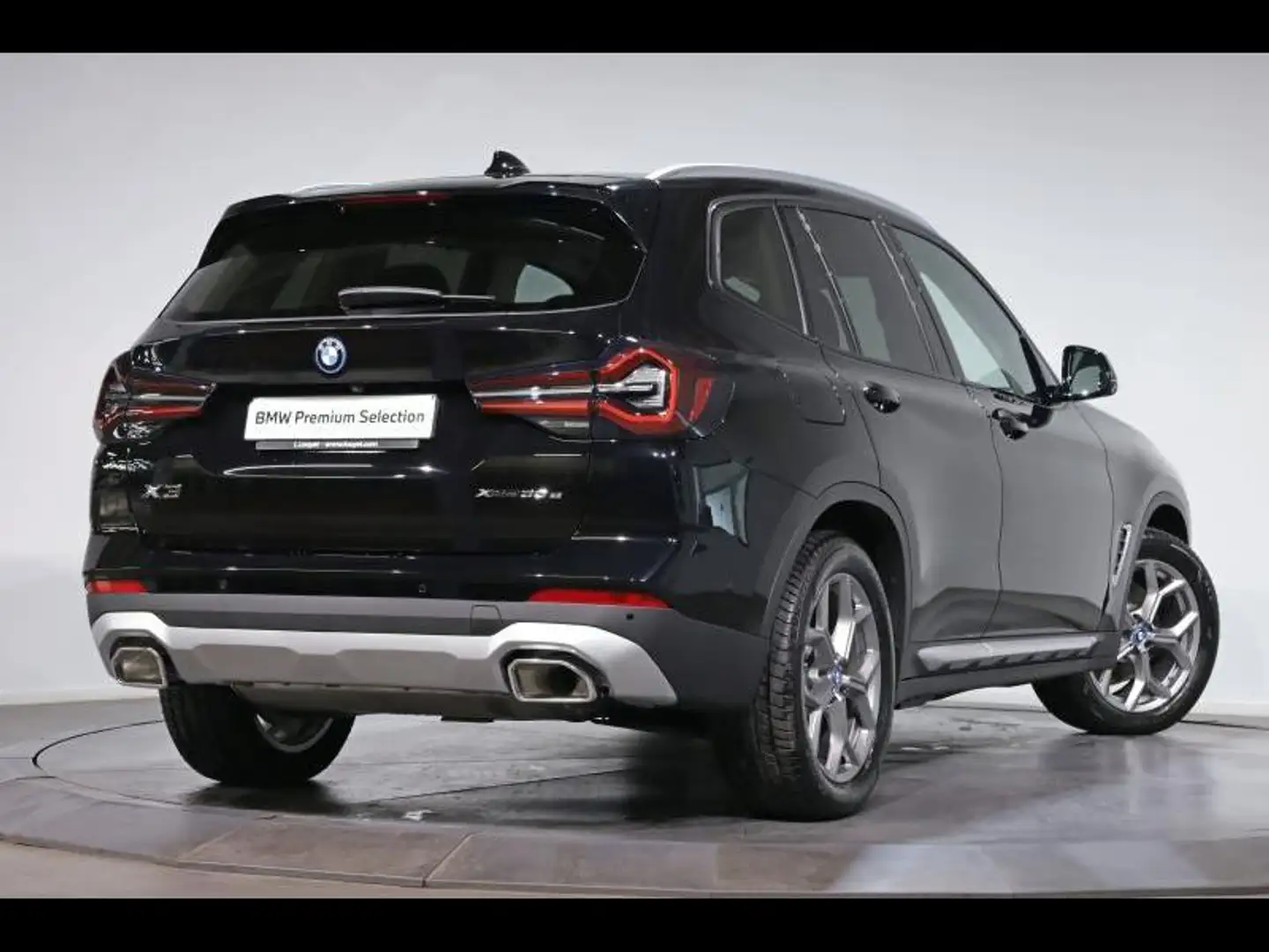 BMW X3 xDrive30e Zwart - 2