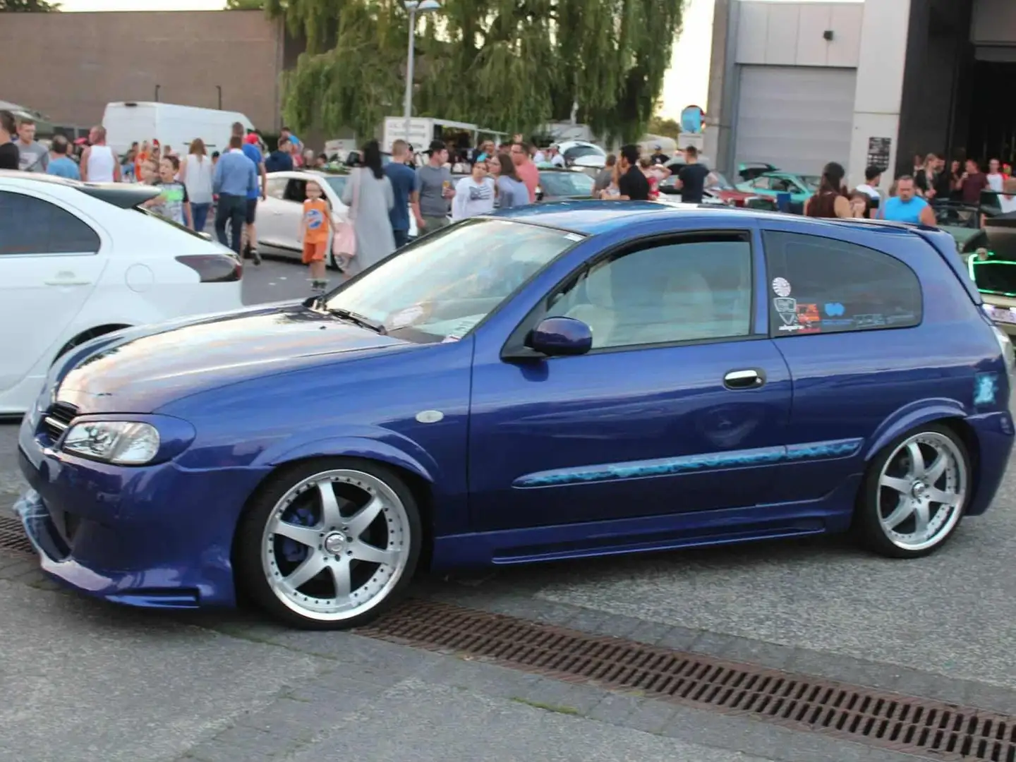 Nissan Almera Almera 1.5 Niebieski - 1