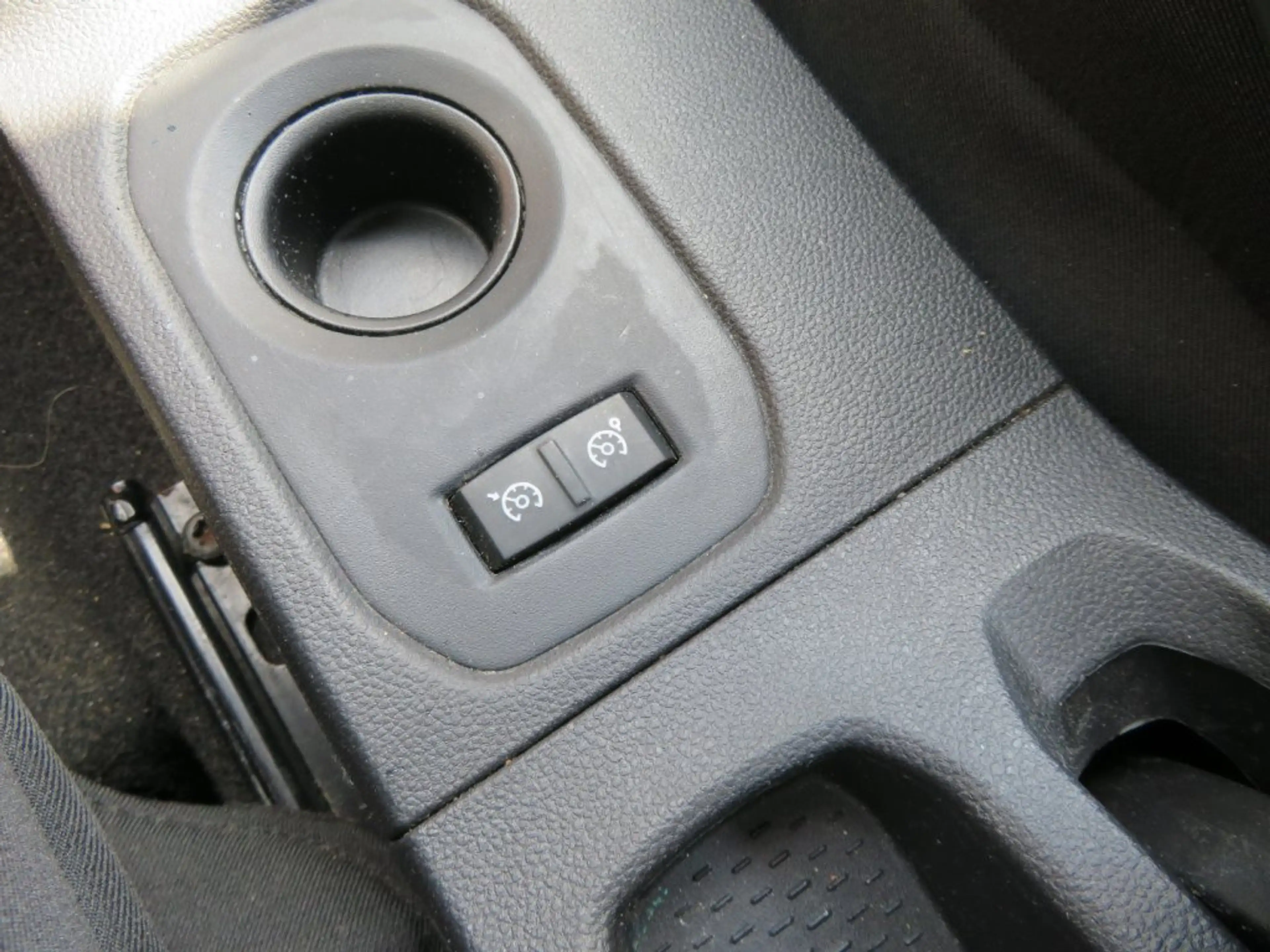 Dacia Duster 115 S&S Comfort — photo 12